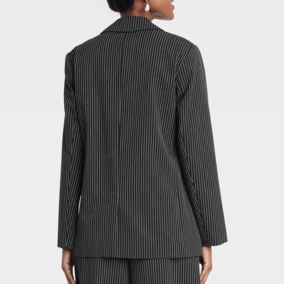 A New Day woman’s oversized fall blazer black white pinstripe size small - Picture 2 of 9